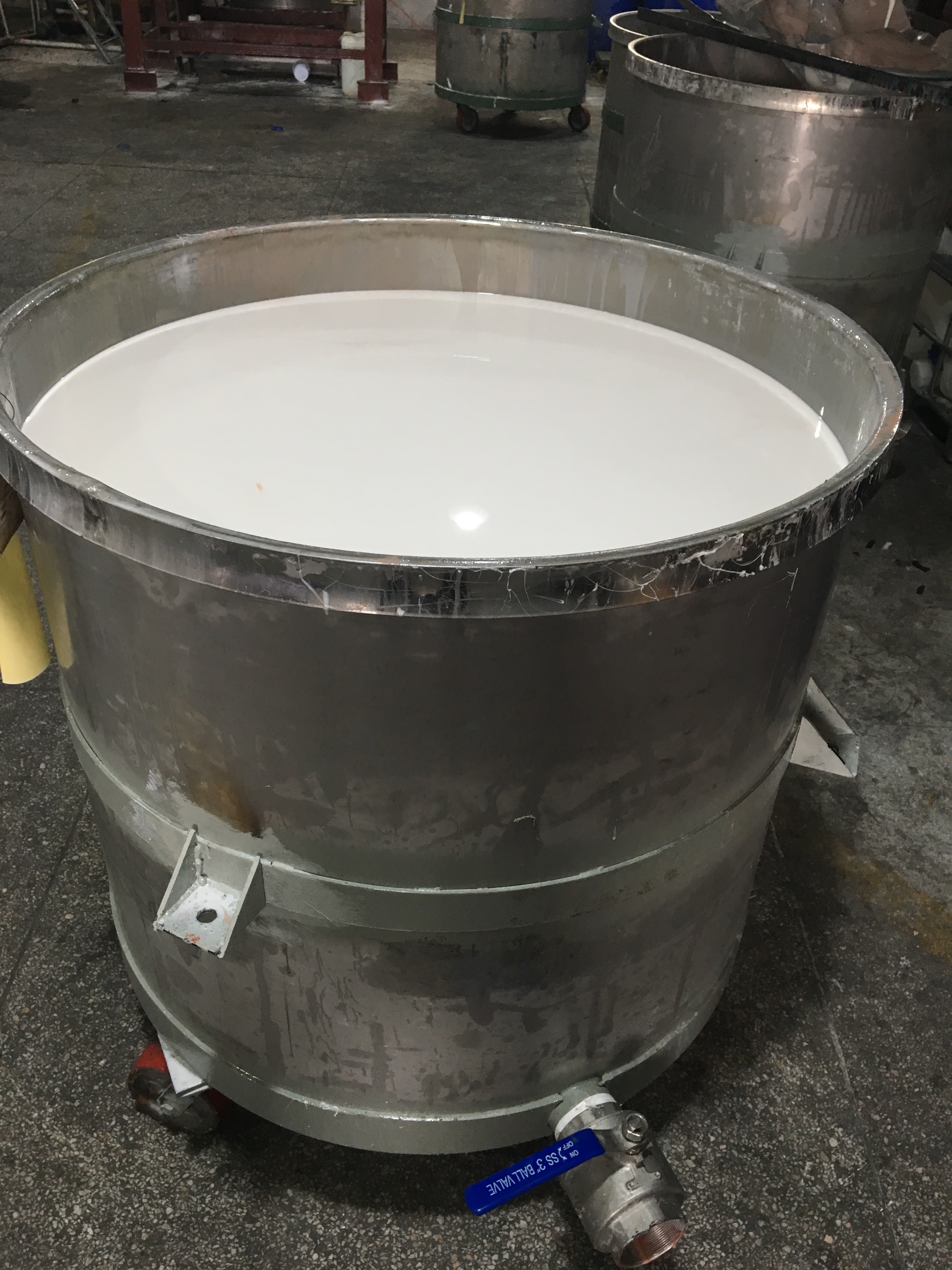  液体硅胶中的软胶和硬胶有何优点 ？