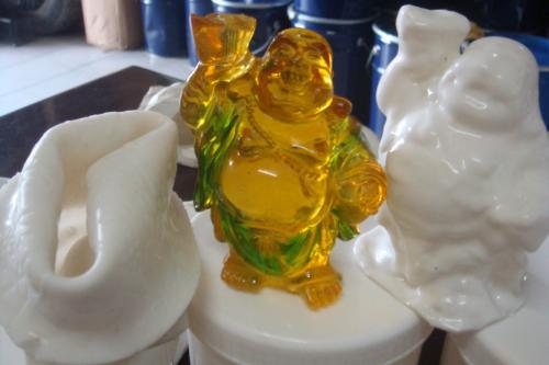 哪些硬度的液体硅胶更适合翻模工艺品 ？